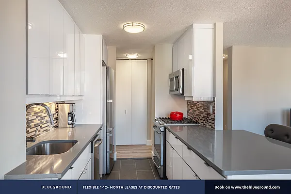 Rented by The Blueground | media 79