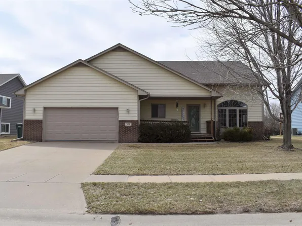 308 Bison Trl, Dakota Dunes, SD 57049