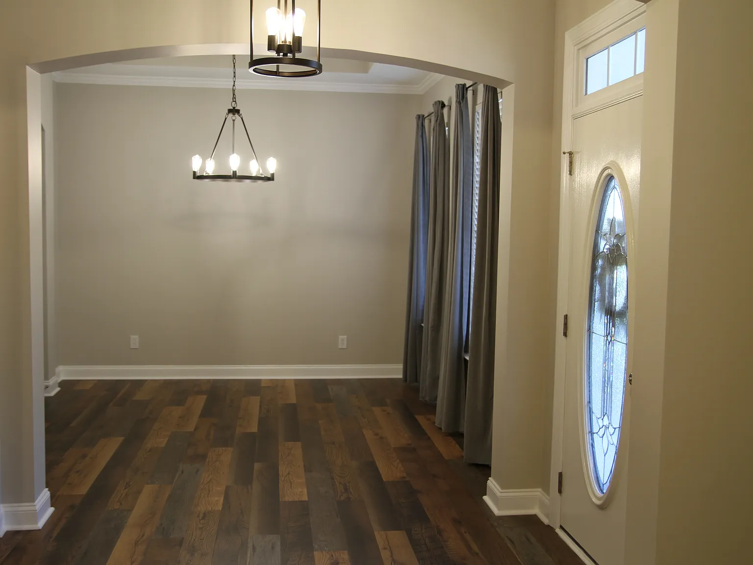 3 bed, 2.5 bath, 2064 sqft, $2,900 — Photo 3