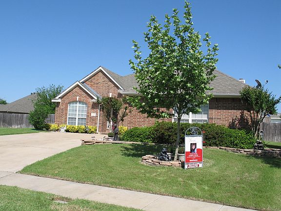2nd image of 2947 Masters Ct N