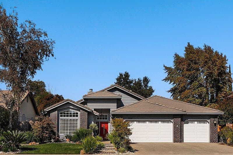 1st image of 5914 Blackstone Dr