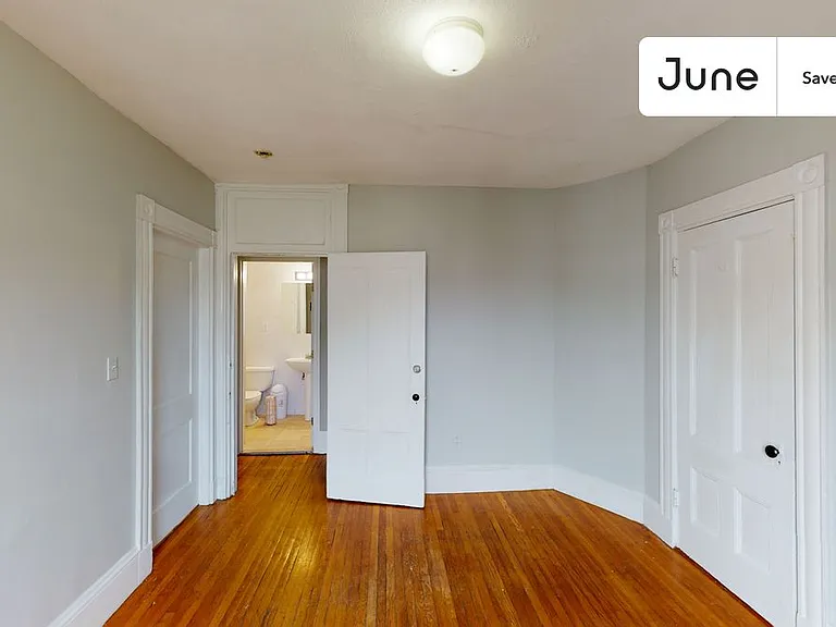 76 Easton St — Photo 27