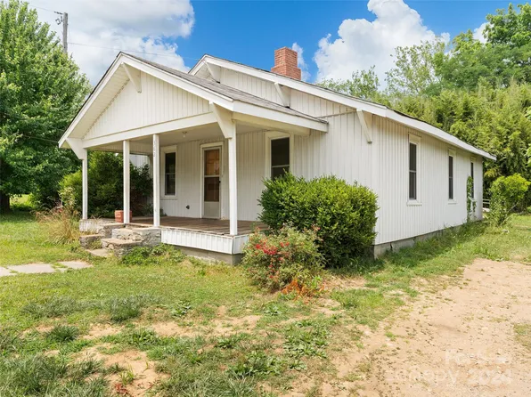 362 Killian St, Waynesville, NC 28786