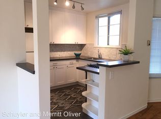 5906 Ocean View Dr, Oakland, CA 94618