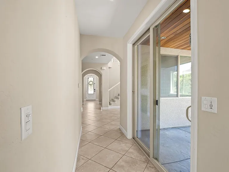 1229 E Via Roma Dr — Photo 14