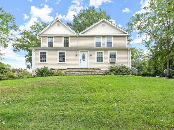 105 Valley View Road, Milford, CT 06461
