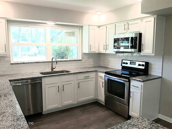 5th image of 5359 CONTINA Avenue