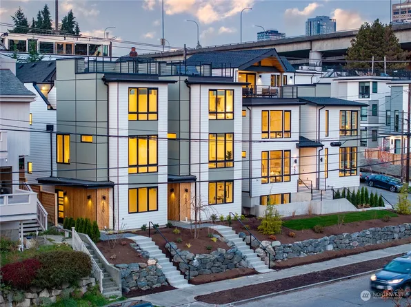 452 NE 40th Street, Seattle, WA 98105
