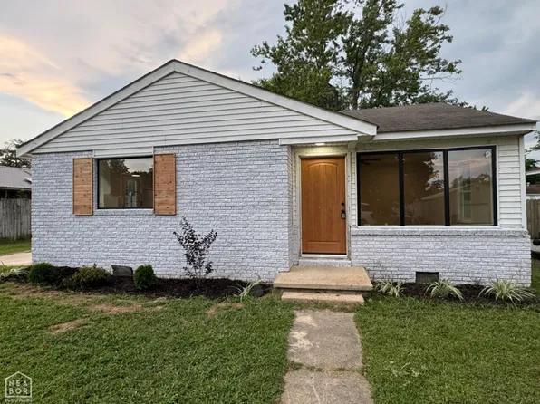 907 W 3rd St, Corning, AR 72422