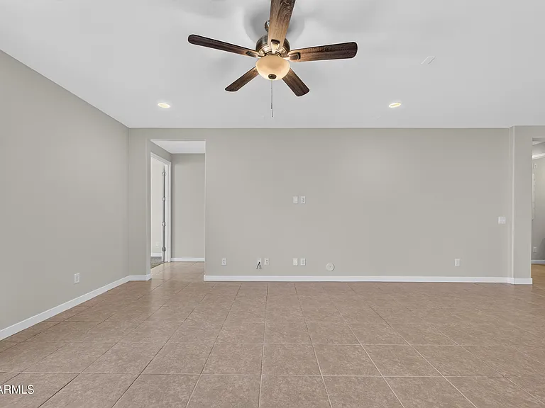 3737 S 64th Ln — Photo 21
