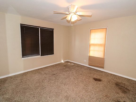 4th image of 510 E 14th St