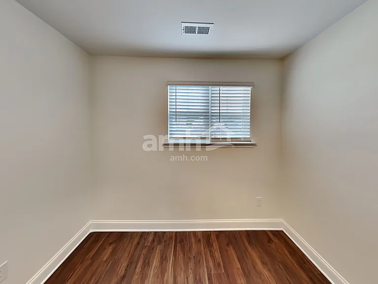 7409 Garrett Ct — Photo 9