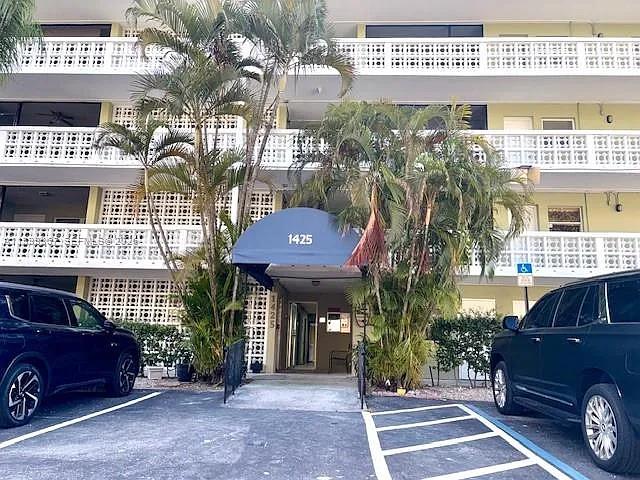 1425 Arthur St #403A — Photo 24