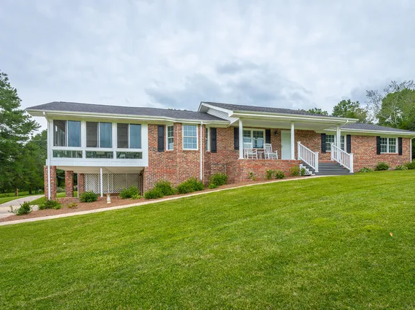 2213 Garretts Chapel Rd, Chickamauga, GA 30707