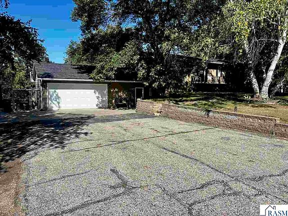 5th image of 32622 Lake Emily Rd