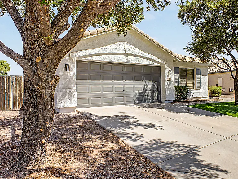 10202 E Juanita Ave — Photo 32