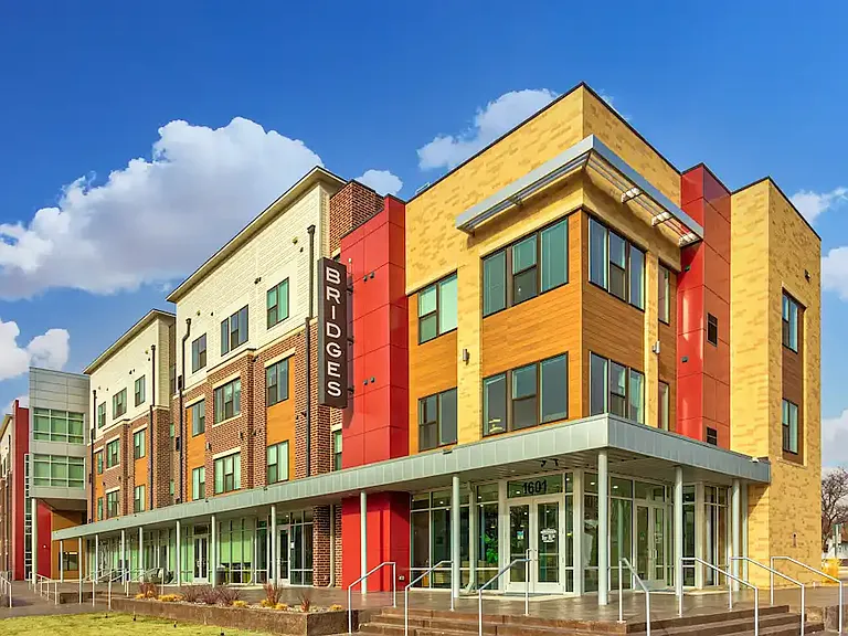 The Bridges Apartments — Photo 2