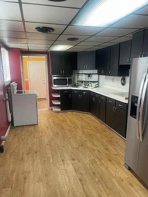 3 bed, 1260 sqft, $950 — Photo 2