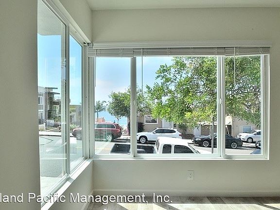 5th image of 3100 Highland Ave #A