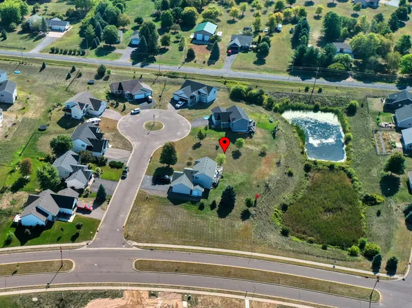 1220 Corey Ct, Osceola, WI 54020