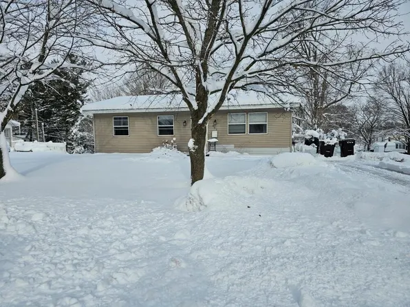 402 W Pine St, Big Rapids, MI 49307