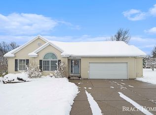 8535 Fowler Ct NE, Rockford, MI 49341
