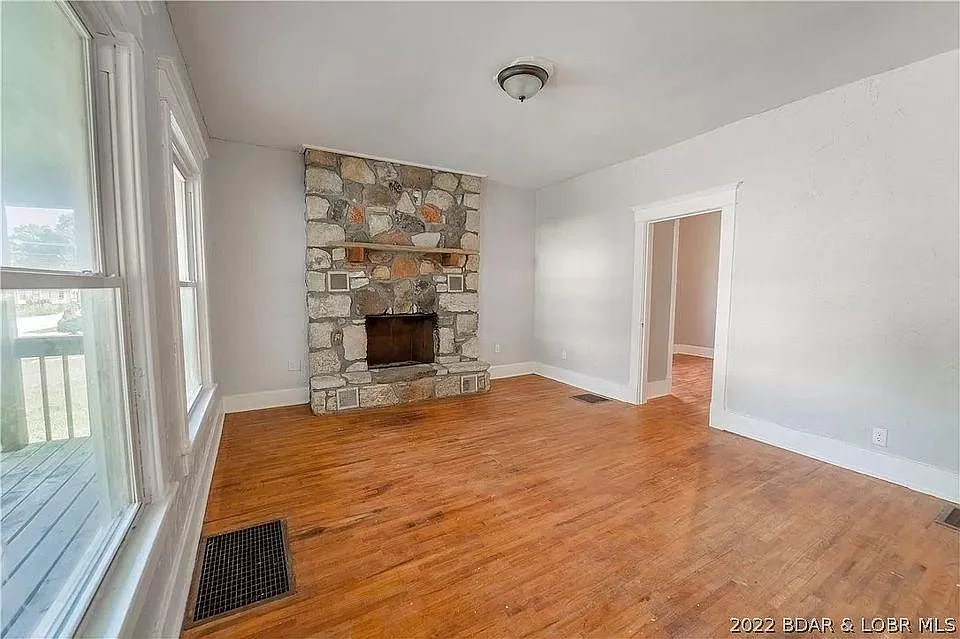 3 bed, 1500 sqft, $1,650 — Photo 3