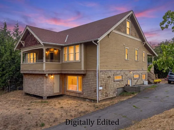 1094 Islay St, North Cowichan, BC V9L 2E1