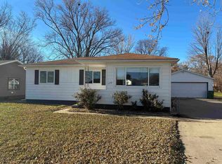1114 Eleanor Dr, Waterloo, IA 50701