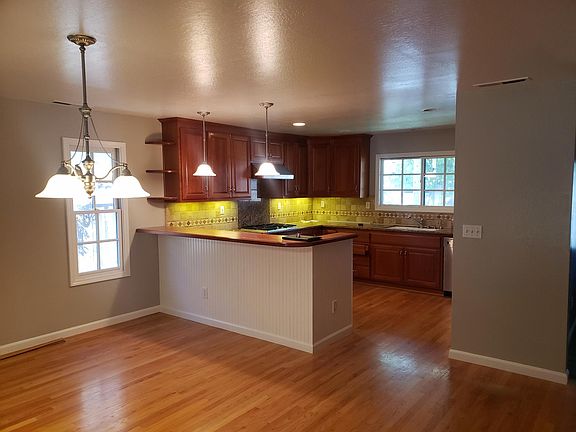 3rd image of 10565 Gascoigne Dr