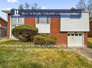 208 Walpole Dr, Pittsburgh, PA 15235