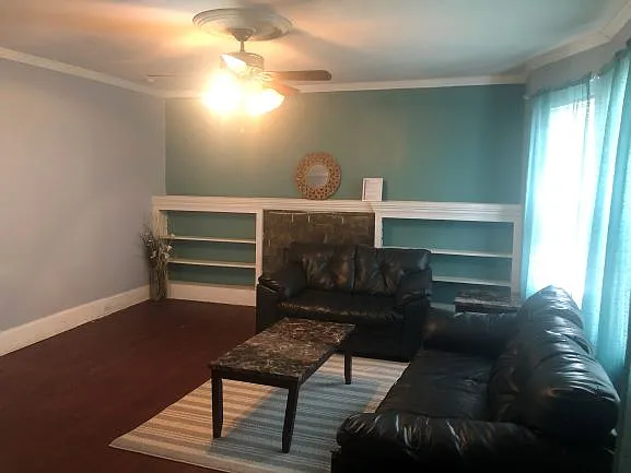 1524 East Genesee St - Apt 2 Rm 1 — Photo 3
