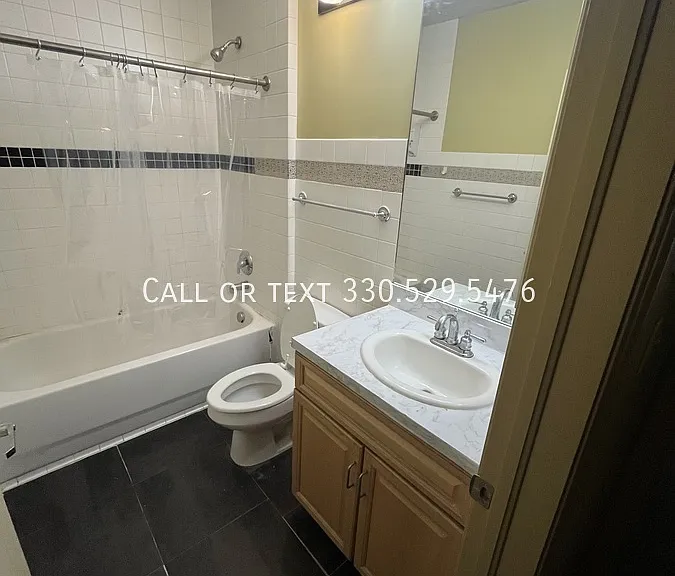 2404 Prospect Ave — Photo 116