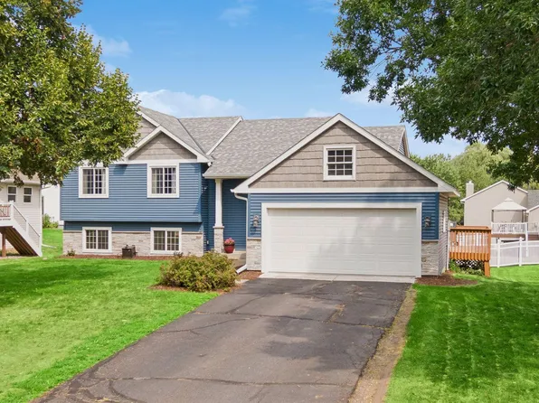 1649 Regatta Dr, Woodbury, MN 55125