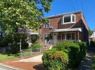 207 58th Ave, Oakland Gardens, NY 11364