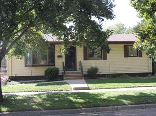 123 N Wisconsin St, Mitchell, SD 57301