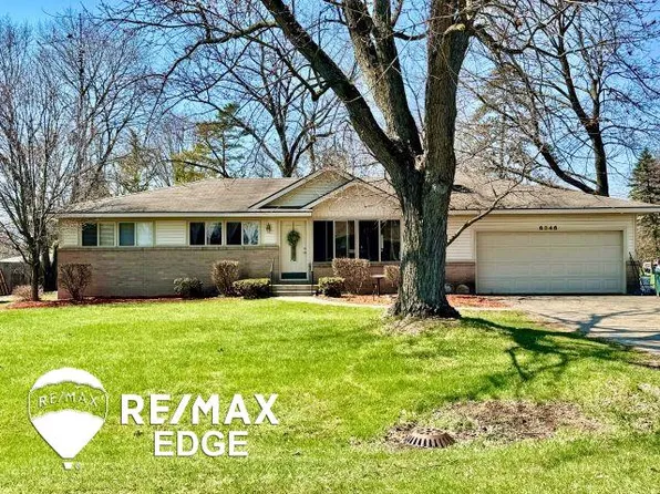 6346 Samson Dr, Grand Blanc, MI 48439