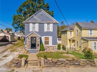 1049 W Tuscarawas Ave, Barberton, OH