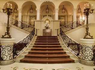 2827 Paradise Rd, Las Vegas, NV 89109