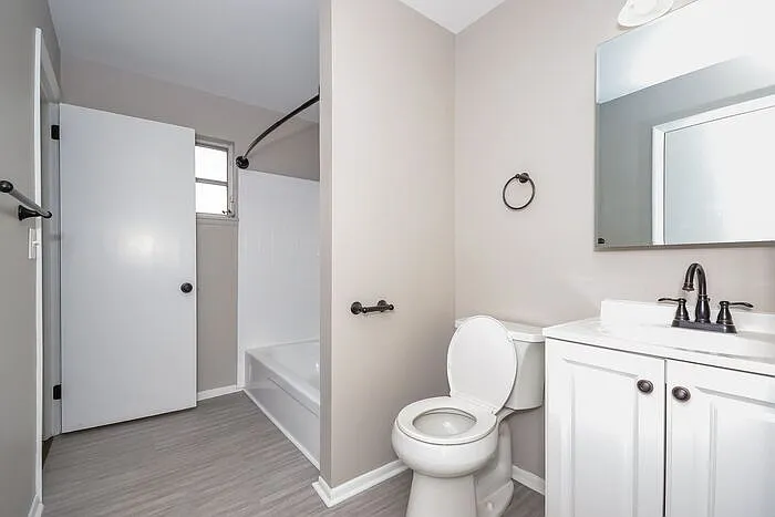 4150 Linden Ave — Photo 6