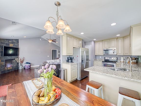 5th image of 2740 Ely Park Ln