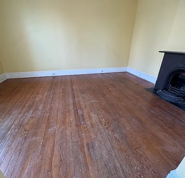 500 W Franklin St #6 — Photo 2
