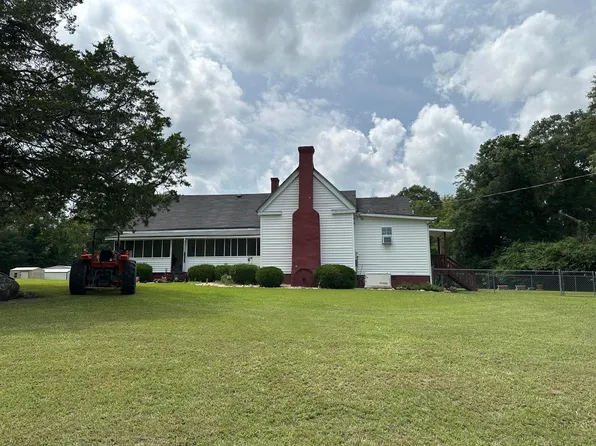 201 SE DOUBLE WELLS Road, Crawfordville, GA 30631