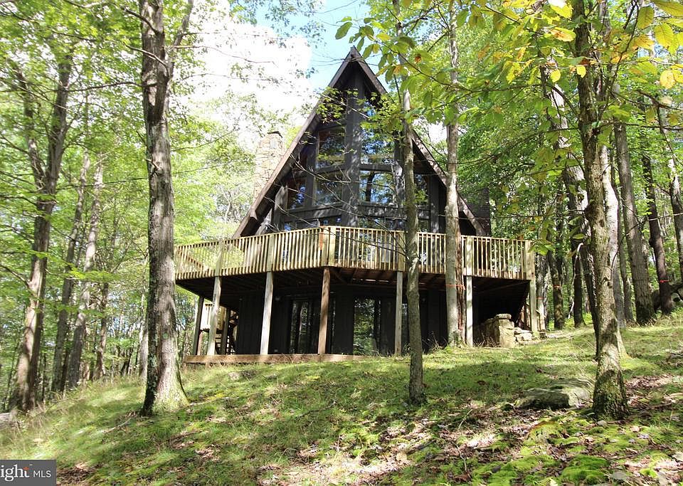 1st image of 332 Daisy Dr