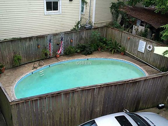2nd image of 2338 Magazine St APT 10