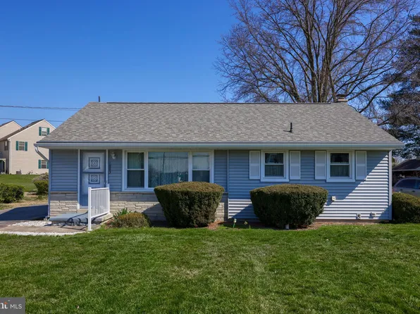 1883 Harrisburg Ave, Mount Joy, PA 17552