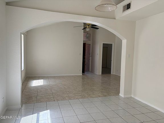 3rd image of 11812 Kings Arms Ct