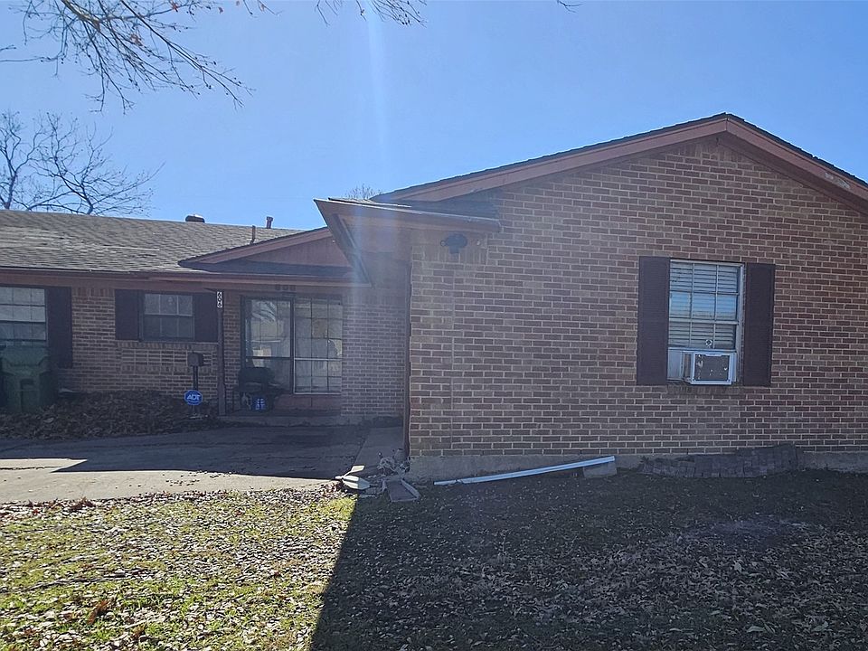 1st image of 606 Carpenter Dr