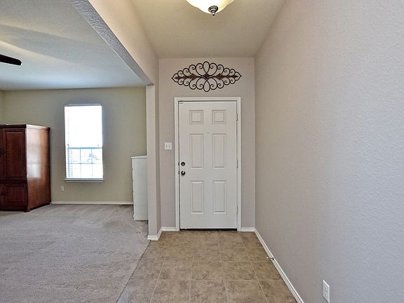 4th image of 616 Hoot Owl Ln S