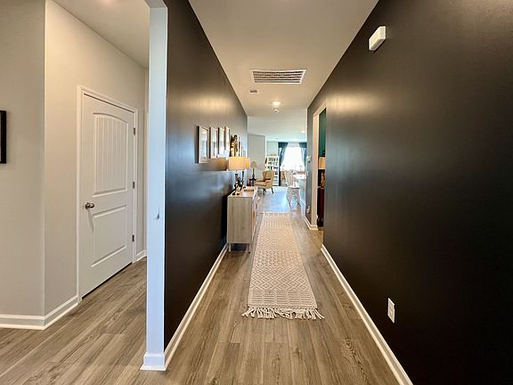 3rd image of 6115 Japonica Ln